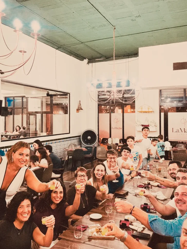 Grupo reunido en LaMagna